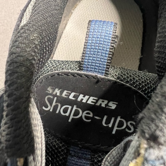Skechers Sport Men's Shape Ups XT Regimen Fitness Shoe - Picture 3 of 11